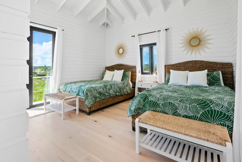 Queen Room East